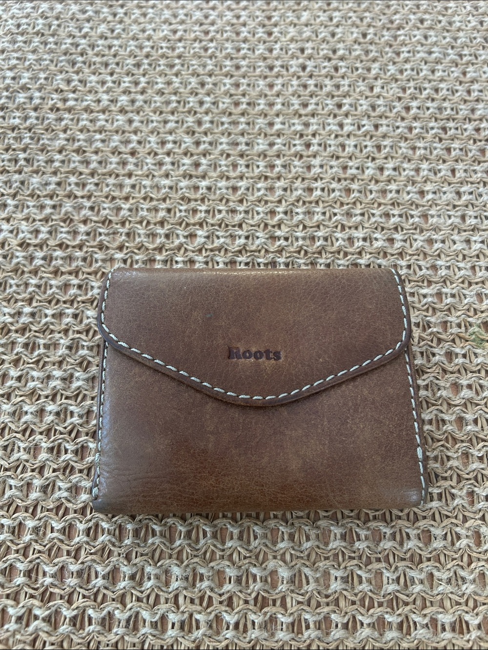 Roots patina brown leather wallet